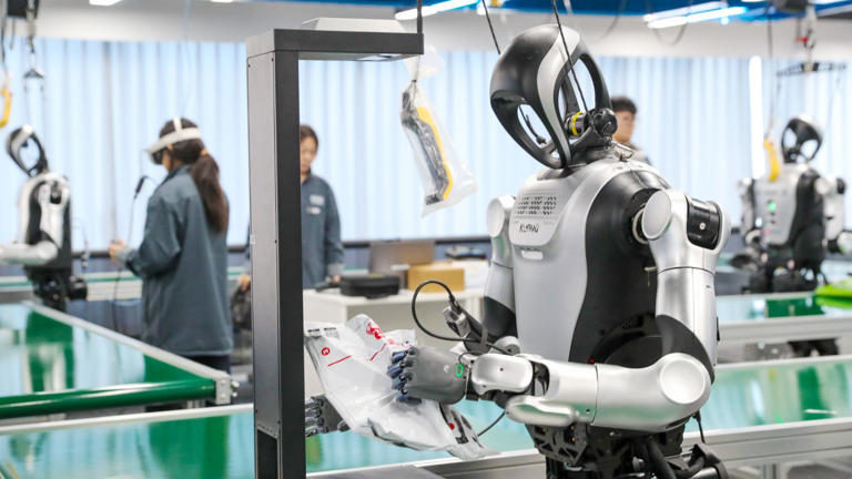 Alibaba's RynnBrain Just Did to Robotics What DeepSeek Did to Chatbots